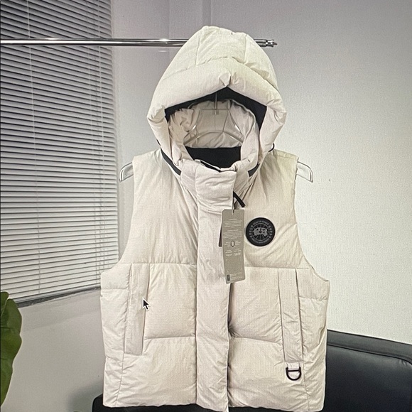 Canada Goose Off-White Puffer Vest - Picture 1 of 6